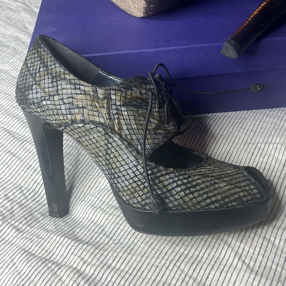Stuart Weitzman Peep-Toe high Heel size 10 - Picture 2 of 5